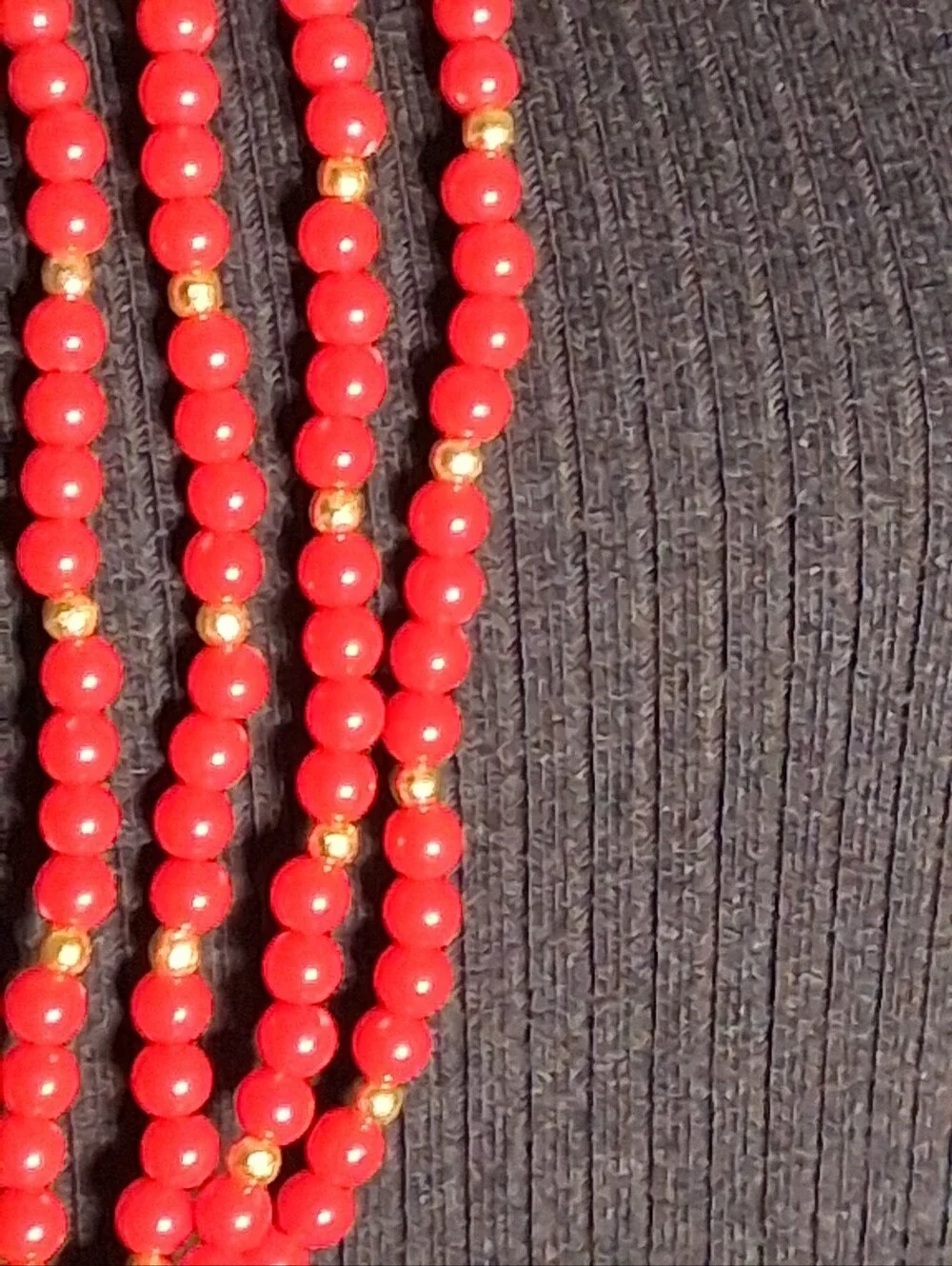 Marvella Red Multi-Strand Seed Bead Necklace Gold Tone Clasp Retro 70s Boho Red